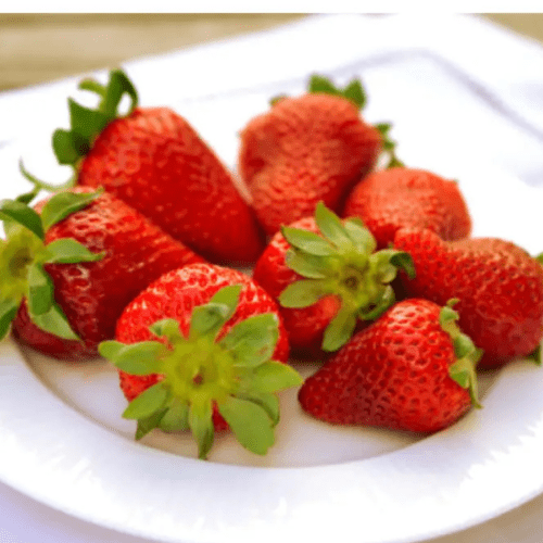 Fresh Strawberry  gm  Close up  Inhydrogreens Same day Delivery in Delhi Ncr